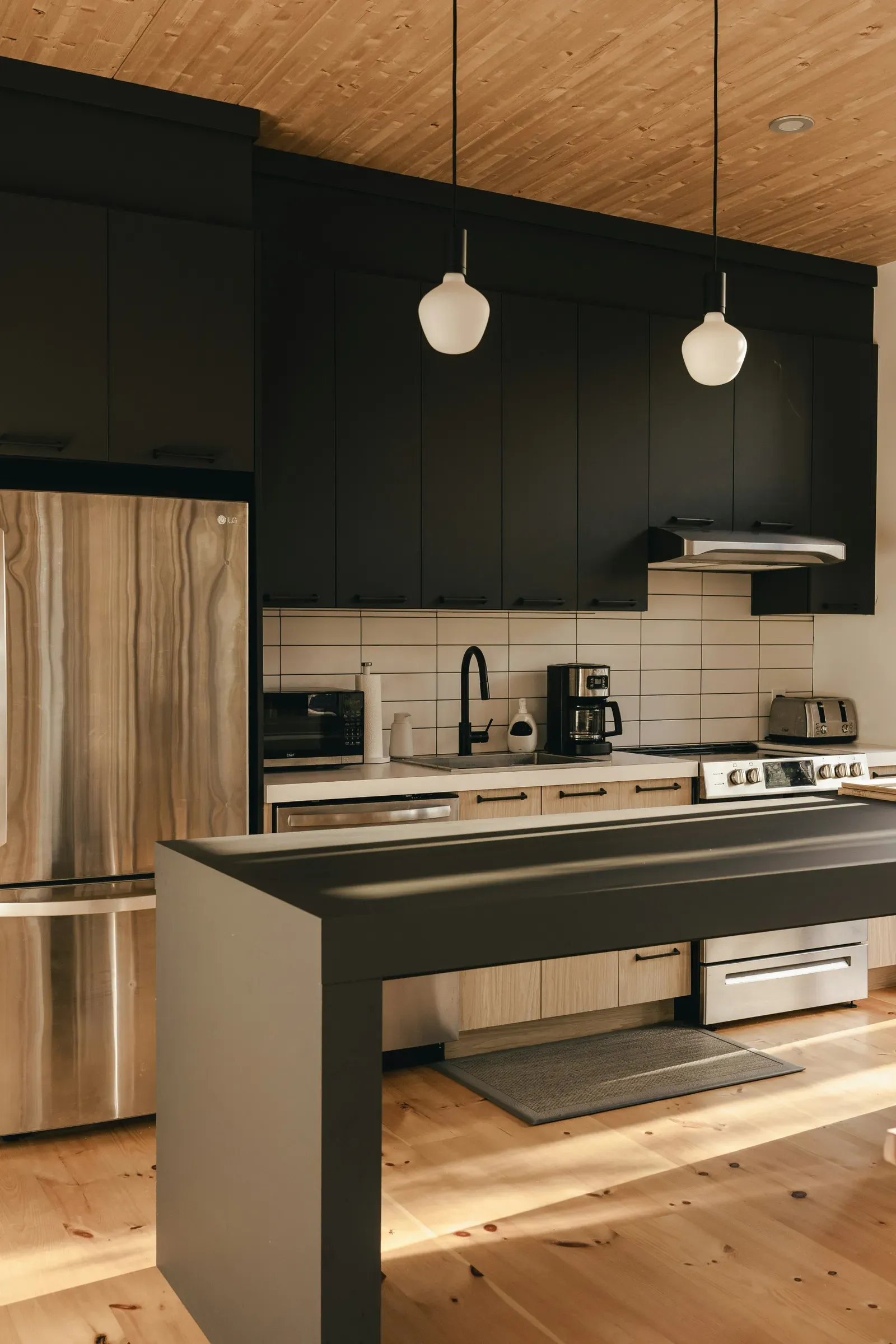 Frameless European Style